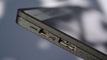 petit hdmi et usb + alimentation
