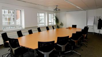 Salle de réunion avec video projecteur